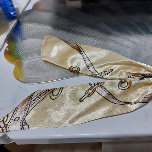 Twilly Scarf & Fur Pom Pom Decor Bag Charm Bag Accessory - Picture 8 of 8